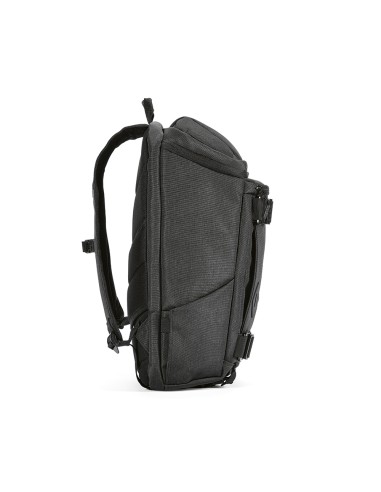 Zaino Paso 20L in rPET. Loops inferiori. Per laptop 17"
