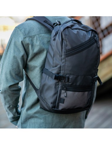 Zaino Rivin 18L in rPET. Tasca riflettente. Per laptop 17"