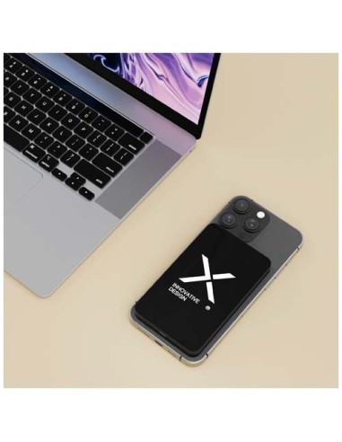 Power bank MagSafe da 5000 mAh e 15 W SCX.design P23