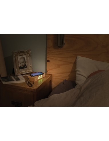 Orologio sveglia in bambù con caricatore wireless 5W