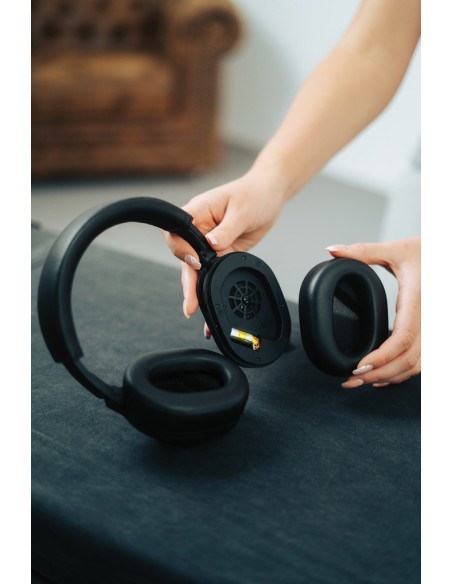 Cuffie wireless riciclate e riparabili Irvine RCS