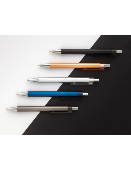 Penna X8 in metallo